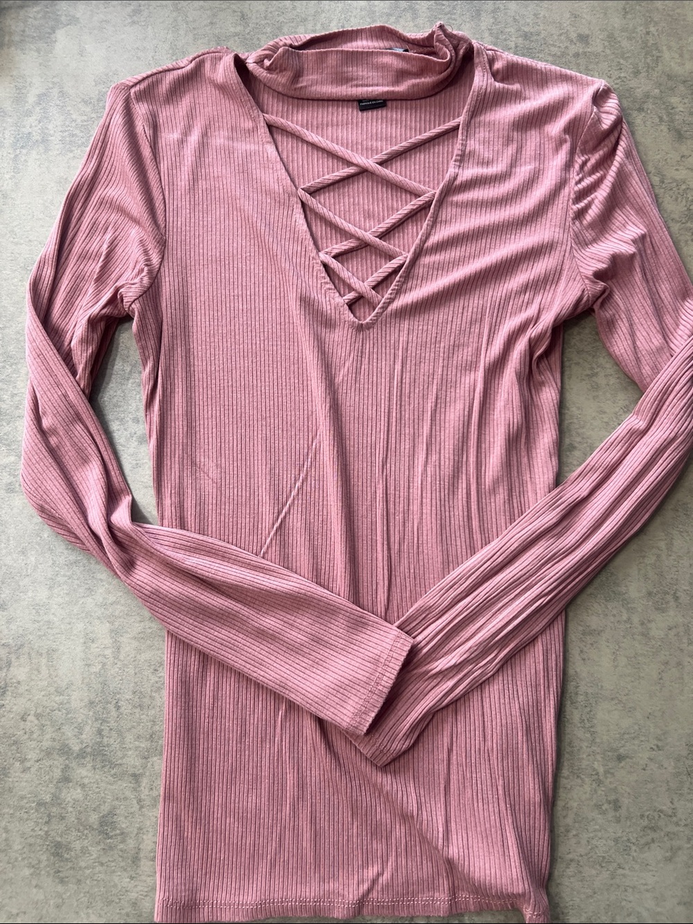 Streetwear Society Ribbed Crisscross V-Neck Long Sleeve Top - Dusty Pink